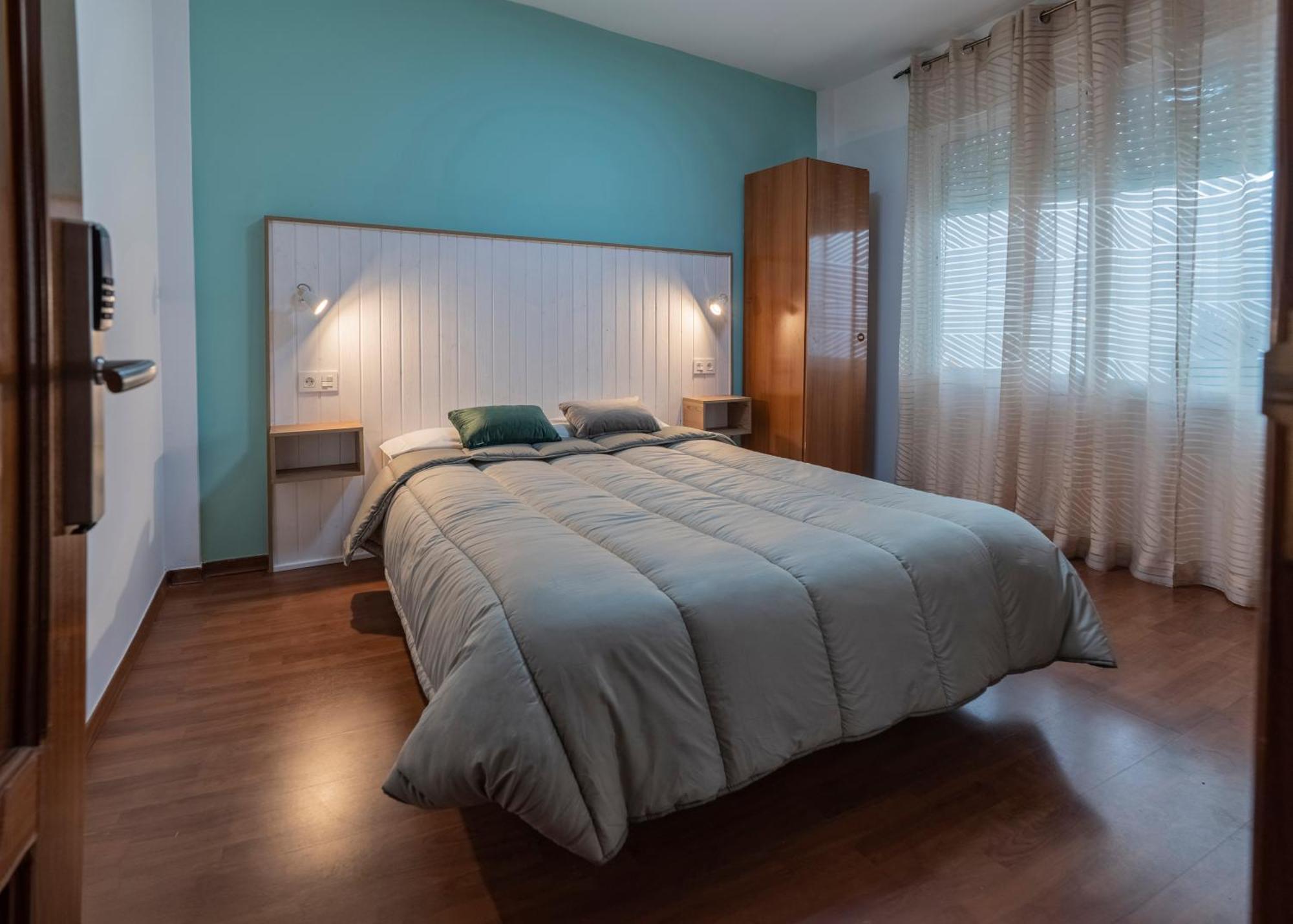 Hostal Julio Cesar 라 비르헨 델 카미노 외부 사진