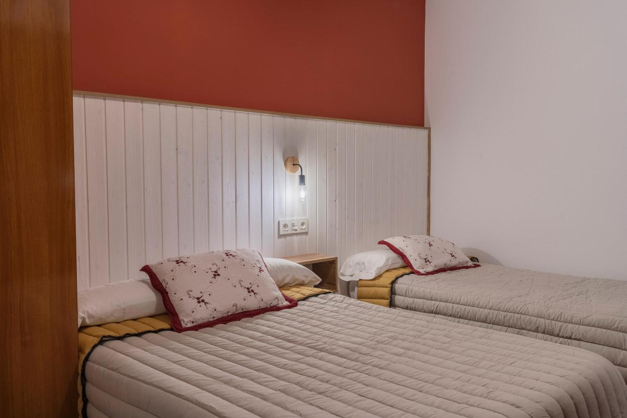 Hostal Julio Cesar 라 비르헨 델 카미노 외부 사진